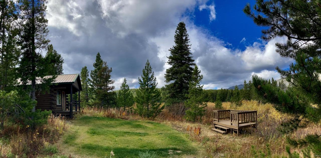 Summit Mountain Lodge And Steakhouse East Glacier Park Village Exterior foto